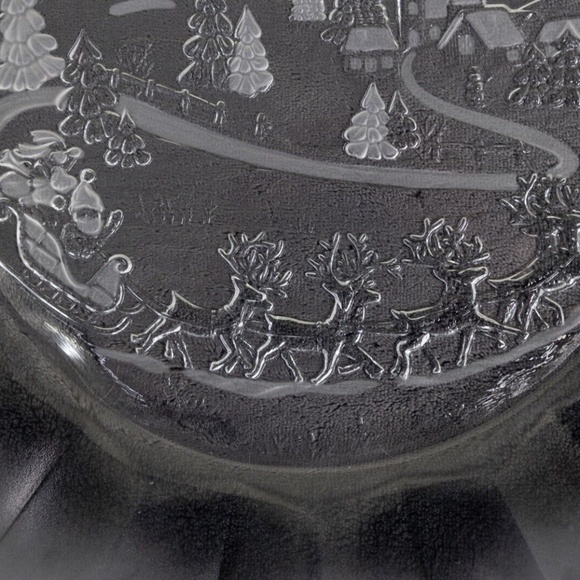 Mikasa Silent Night 14" Glass Christmas Holiday Themed Serving Platter - Picture 2 of 8